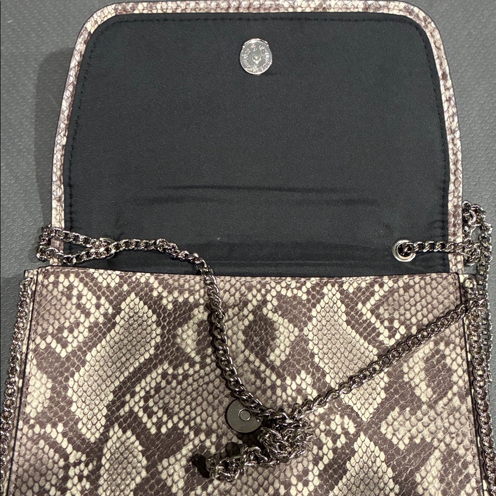Express women’s - Picture 2 of 6